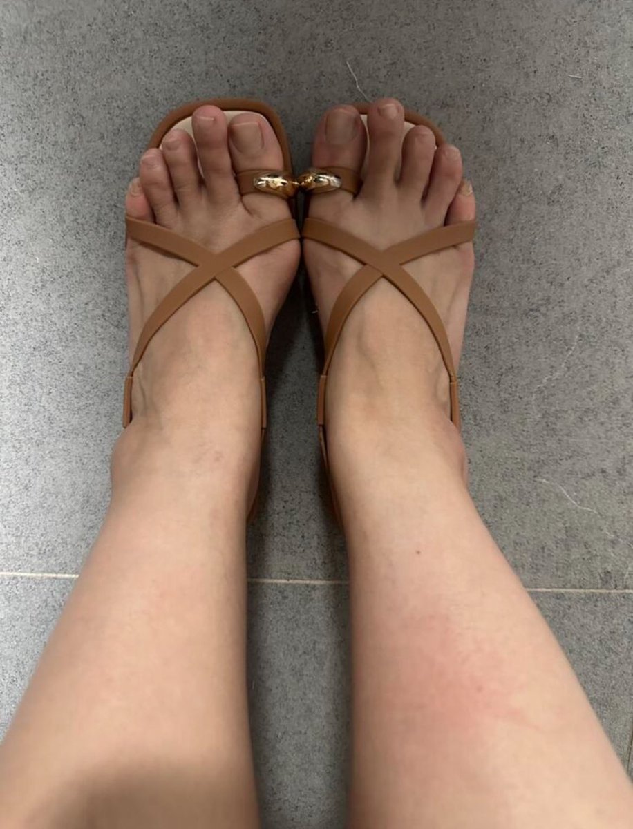 goddess_pakfin's tweet photo. raat k 3 bajay kisi ko session chahie to dm ajae full slave treatment https://t.co/RMY0UvmVWG