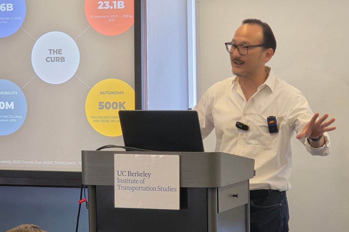 BerkeleyITS's tweet photo. On Sept. 25, ITS Berkeley welcomed Gene Oh, founder and CEO of @Tranzito1, for the Transportation Seminar, “The Smart Curb: How Cities Can Control Their Most Valuable Asset.

Thank you to Gene Oh and everyone who joined us for the conversation! https://t.co/pD6M6Wh5Cb