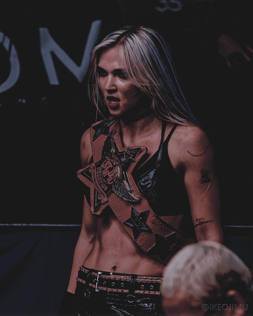 HEXEDxSAINT's tweet photo. i’m  just  a  girl. https://t.co/L20cxQz849