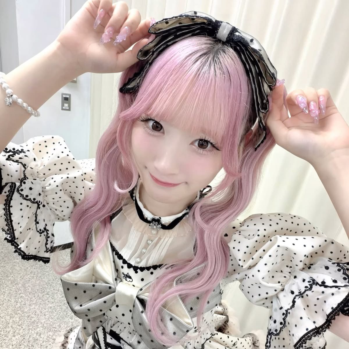 sprinklpastelz's tweet photo. how pinterest sees me.ᐟ

❤︎ idol
❤︎ tαttoo
❤︎ αesthetic vibes
❤︎ outfiit

So cute!! (ˊᵒ̴̶̷̤ ꇴ ᵒ̴̶̷̤ˋ) https://t.co/6XrSvkdCzE