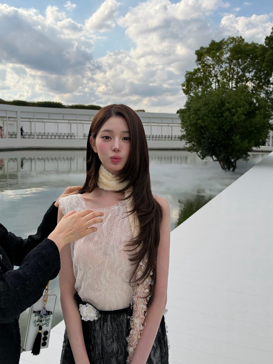 ivepics_'s tweet photo. wonyoung instagram update https://t.co/ZCz8wjL3dP