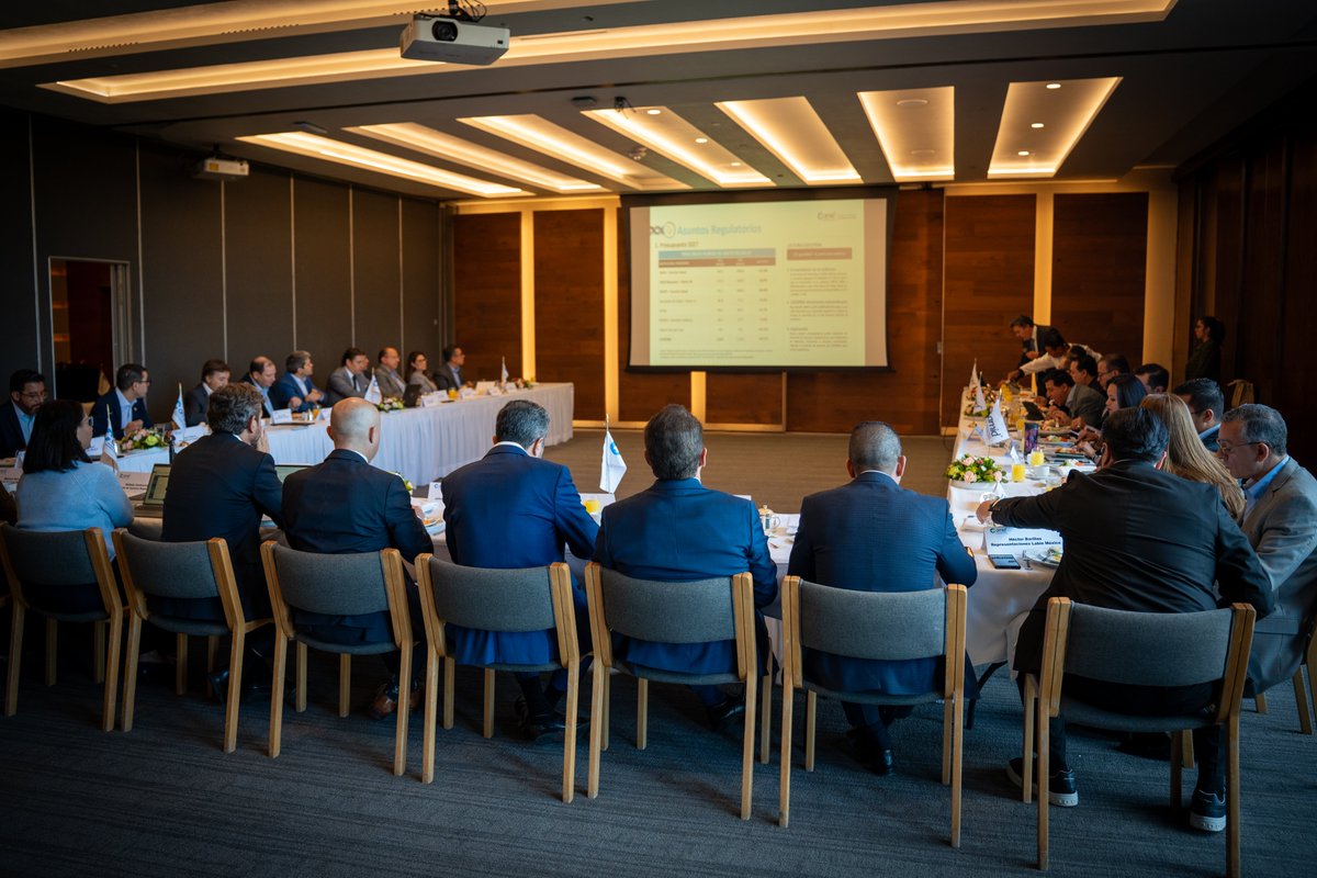 amidmx's tweet photo. Salud basada en valor e integridad fueron parte de la agenda del Consejo Directivo de AMID. 

La asociación dará seguimiento a la evaluación de tecnologías, formación en economía de la salud y herramientas de integridad desde sus comités. https://t.co/BUEcRNIctX