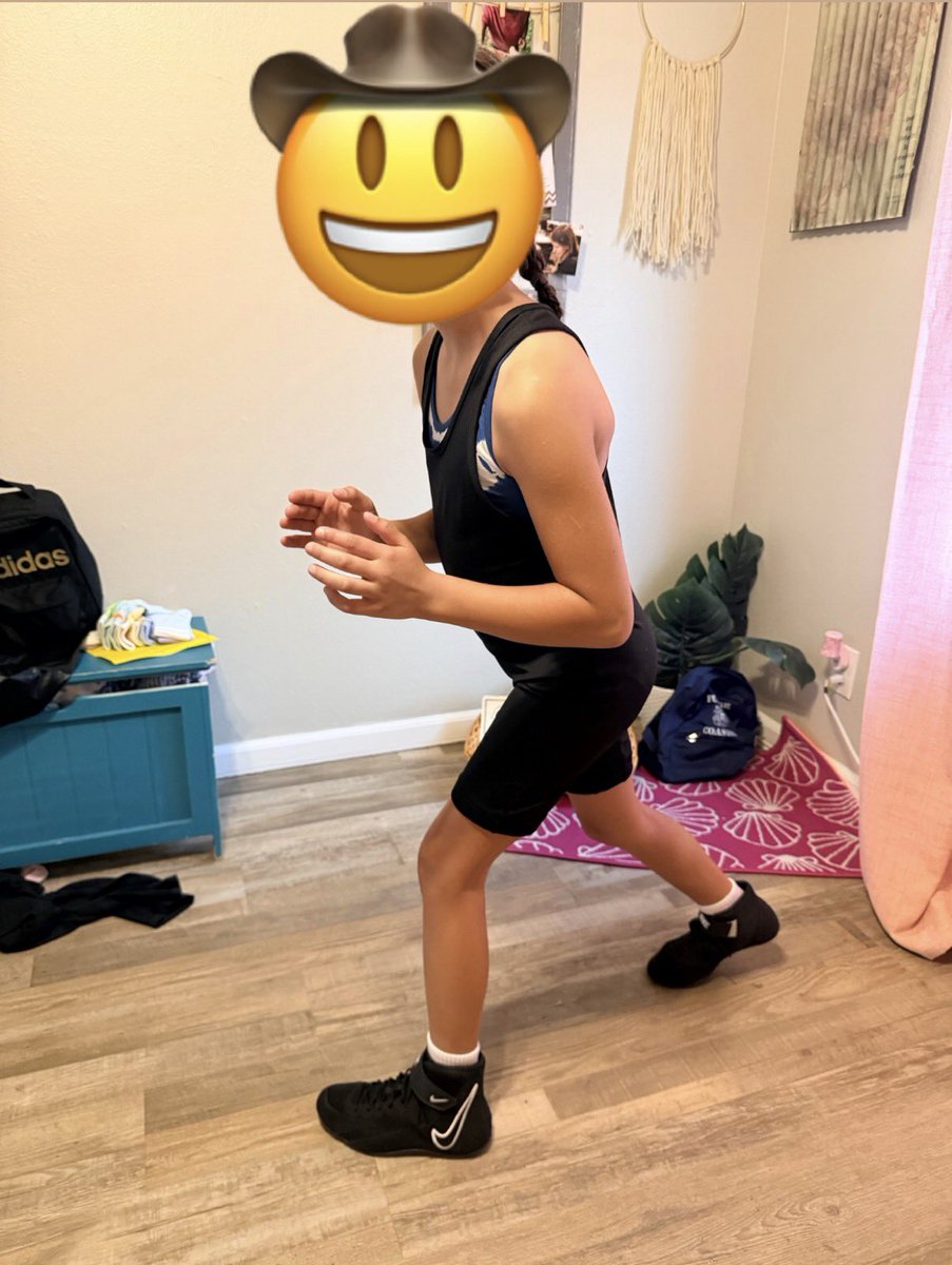 sadOKSTfan's tweet photo. She's ready to kick some ass &amp; take some names😤💪🏼 #ROLLDAMNPOKES https://t.co/z2T7IXUIyC