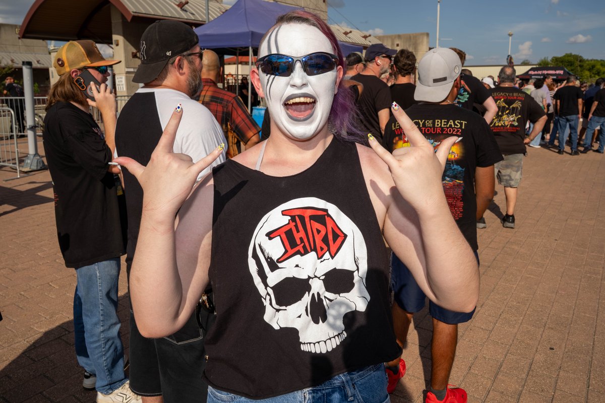 Alamodome's tweet photo. 🪓 @IronMaiden FANS ARE HERE AT THE ALAMODOME 🪓

#ironmaiden #alamodome #sanantonio #megadeath #anthrax https://t.co/Ul3a0HmdAI