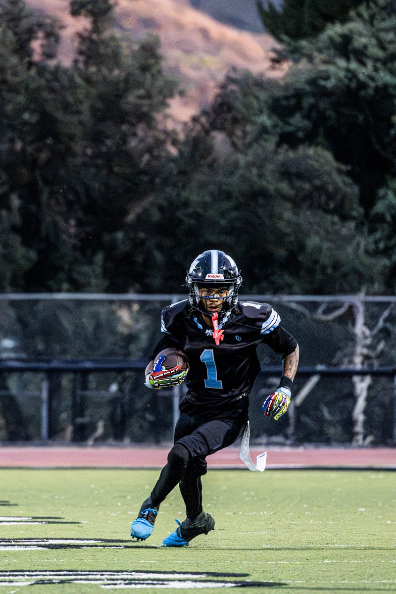 PoohMoore4's tweet photo. 📈 Top 10 in California in EVERY WR category. The work speaks for itself, but I’m nowhere near satisfied. 💯 Still chasing greatness.

3 TDs |31 REC | 276 YDS
🎓 Sophomore | December Grad
📍@mcraidersfb 
🎥 Film: https://t.co/WPcV8lJAvf

D1 NEXT. ALL GLORY TO GOD. 🙏🏾🤞🏾
#JUCO #RecruitMe #JUCOPRODUCT