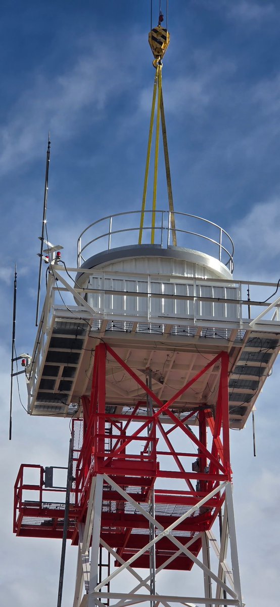 SecDuffy's tweet photo. MAJOR MODERNIZATION MILESTONE ✈️

@DENAirport just added the nation’s 7th Surface Movement Radar (SMR) — this helps track runway traffic in ALL weather. BUT THAT’S NOT ALL, Denver also upgraded from PAPER to ELECTRONIC flight strips 

We’re delivering long-overdue infrastructure upgrades in RECORD TIME @FAANews ✅