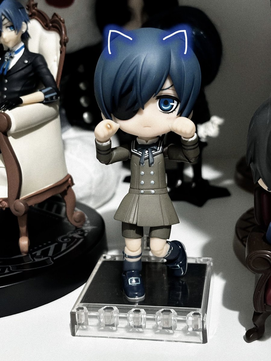 towaseragaki's tweet photo. cat boy ciel ฅ^>⩊<^ฅ https://t.co/dUwghvgDOL