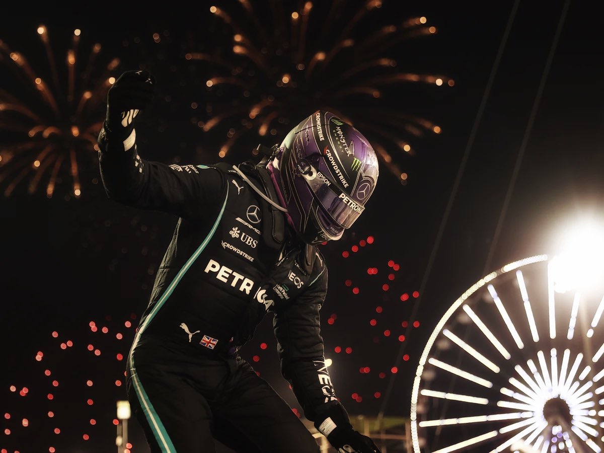 ninthforya's tweet photo. There’s a certain magic when Lewis stands under fireworks ✨ https://t.co/7WONhZdUuZ
