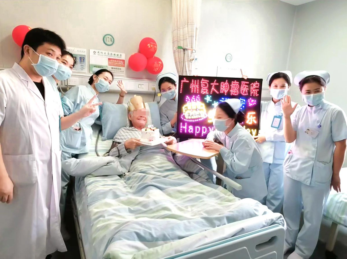 cdhdbdi70517's tweet photo. [Today I met a super friendly Chinese "肿医" (oncologist)! What a warm and nice surprise!] https://t.co/6Azx5TSKGN