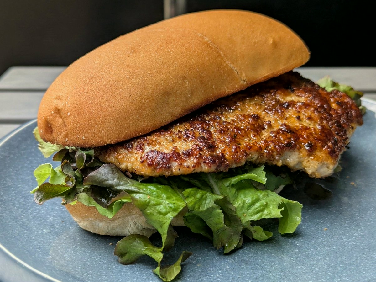 DanielMilldzs's tweet photo. Pork schnitzel https://t.co/AlsogVHm1P