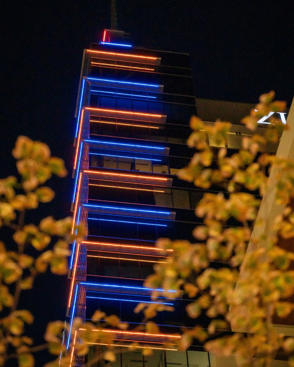 BoiseState's tweet photo. Painting the town blue and orange for Homecoming
🔵🟠

#BoiseState #BleedBlue https://t.co/qMNMgq7JqX