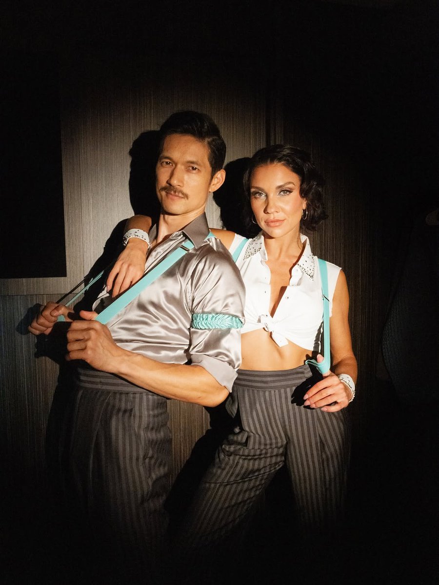HarryShum_Fans's tweet photo. @HarryShumJr @JennaJohnson And on we go to week 4: Mariah Carey night! #DancingWithTheStars #DWTS #HarryShumJr #TeamShumLikeItHot https://t.co/Kyf1vpAI0T