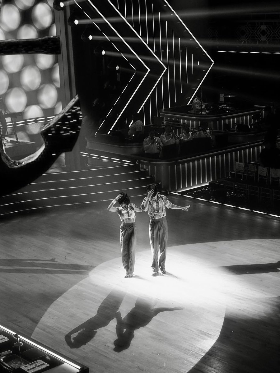 HarryShum_Fans's tweet photo. #TeamShumLikeItHot making our dreams come true with their jive! #DancingWithTheStars #DWTS #HarryShumJr #TeamShumLikeItHot https://t.co/582i6gvlwv