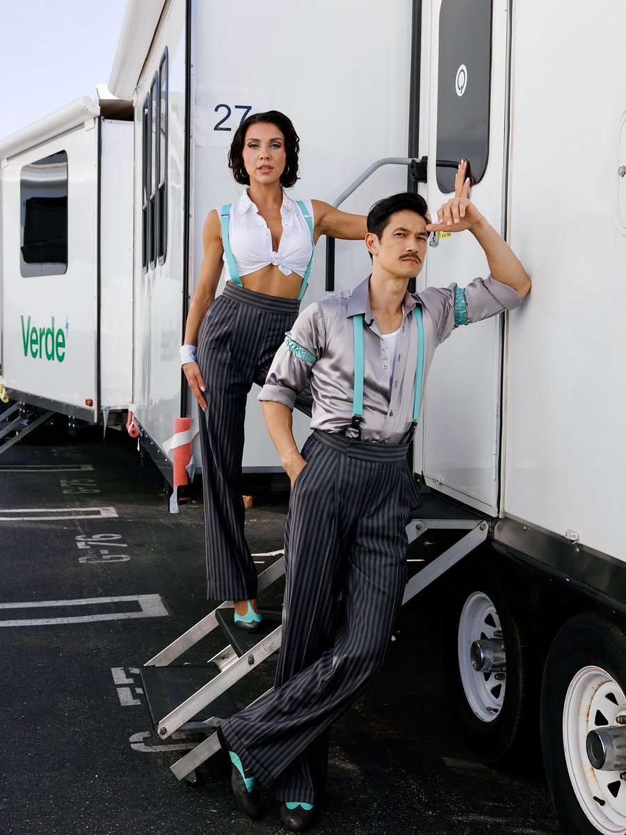 HarryShum_Fans's tweet photo. #TeamShumLikeItHot making our dreams come true with their jive! #DancingWithTheStars #DWTS #HarryShumJr #TeamShumLikeItHot https://t.co/582i6gvlwv