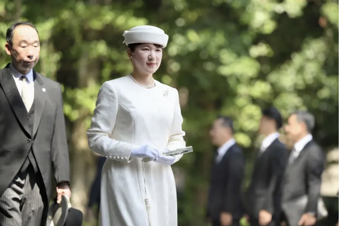 budoudaiji's tweet photo. 「石破茂前首相、愛子天皇論に直言」

コレは…
皇室典範「再改正」
の希望が増えてきましたね

どさくさ紛れの彬子の
皇族費2倍も元に戻して
皇籍剥奪するべきです

そして次期天皇は
「愛子天皇」で決まりです

#皇室を守りたい

（世界日報は統一教会の機関誌です） https://t.co/djS03admYw