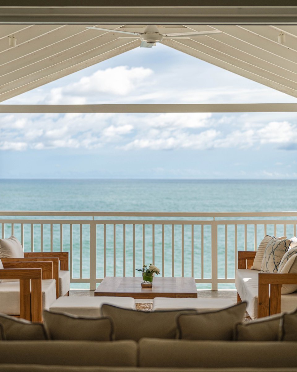 MinistryofVilla's tweet photo. Explore this luminous white villa that has the look and feel of a Hampton beach house and offers direct access to a near-private beach.
#srilankaluxury #beachfrontvilla #hamptonsstyle #oceanfrontliving #ministryofvillas https://t.co/CrDRCu2w9V https://t.co/SFMcZk2jMQ