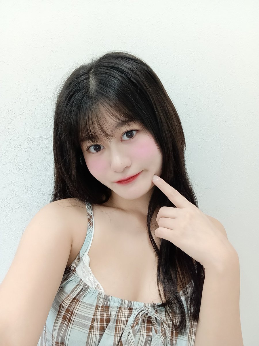 miu_kainuma's tweet photo. ロングにした〜🐰🍓 https://t.co/8AcZV6RPNy