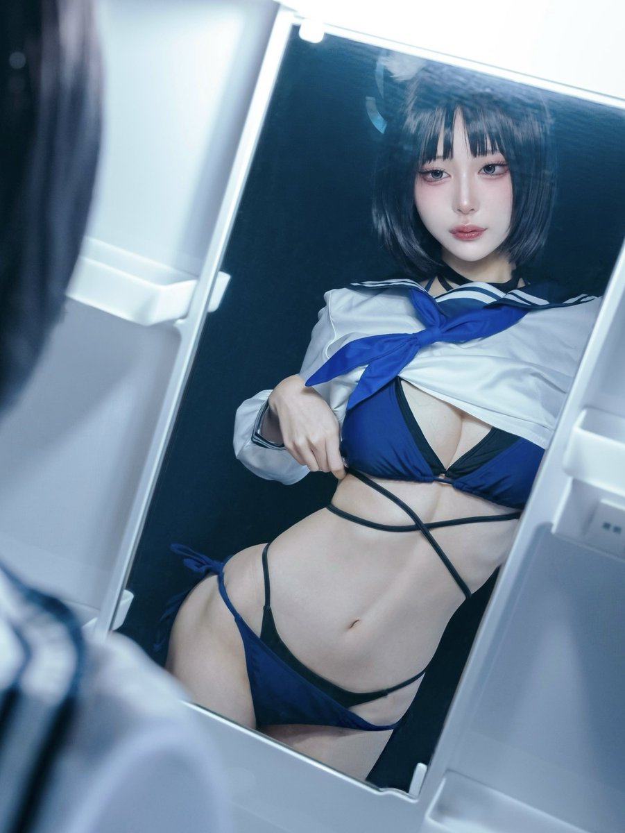 Valhalla_o0's tweet photo. cos. 着替え中の水着キキョウ🐾 #ブルアカ https://t.co/zXSeeGPzuE