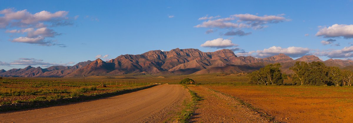 InterestingHOF's tweet photo. Ikara-Flinders Ranges National Park, SA: Wilpena Pound at sunset, viewed from the Moralana Scenic Drive near the Parachilna Road.

Faj2323, 2015 https://t.co/obRIW58un8