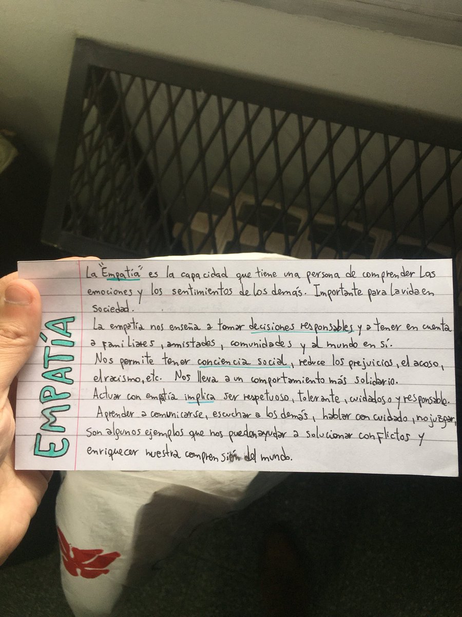 mortimerkhan93's tweet photo. Dios mío, esto no es así, el problema con la empatía es que nunca se entendió que no es ponerse en el lugar del otro y ya está. Una vez trabaje esto en un hospital psiq y encontré el cartelito que usábamos para explicar mejor por ahi sirve https://t.co/OvSEsqyprF