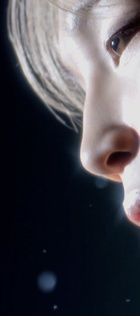 soulmatebtss's tweet photo. these lips should advertise lip gloss or lipstick https://t.co/M9bgBkKkjg