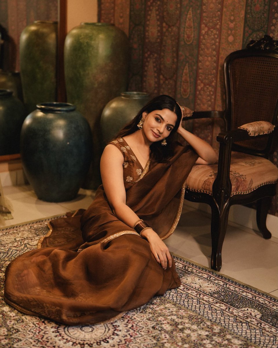 Chennaipatrika's tweet photo. #NikhilaVimal @NikhilaVimal #bollywood #celebrity #viralpost #Kollywood #tollywood #bollywoodstyle #bollywoodbeauty #bollywoodqueen #sandalwood #chennaipatrika #entertaiment #BollywoodStyle #FashionIcon #CelebrityStyle #mollywood #malayalamactress https://t.co/84C5ymzn7p