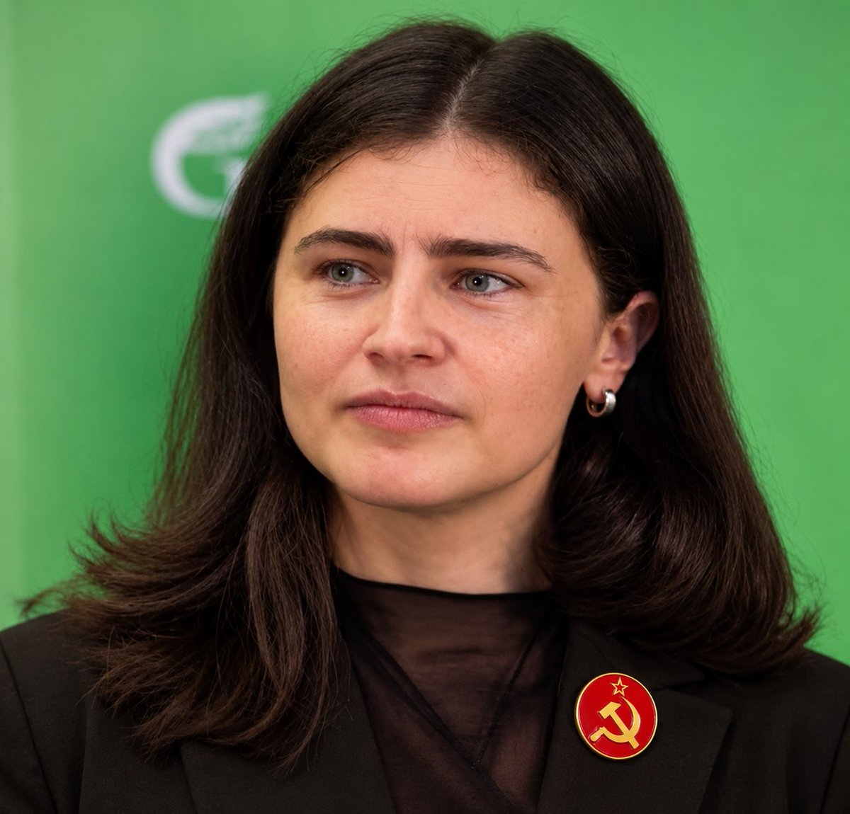 nzpoliticsgroup's tweet photo. Alert: Swarbrick Scare: Nation Drinking Itself Stupid
🚨🚨🚨

Just went to the local wholesaler for my usual single malt. Completely cleaned out. Not a bottle left !

Asked the owner. He said people are so rattled by the Greens doing well they’re drinking themselves stupid.

Communist Chloe Swarbrick has half the country so frightened they’re emptying the whiskey aisle before she empties the country !