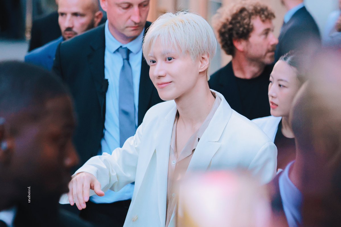 unabatedshine's tweet photo. 260929 Maison Margiela S/S 2027

#태민 #TAEMIN 

#TAEMINxMaisonMargiela
#TAEMINxMaisonMargielaSS27 https://t.co/iVi8YaDTiM