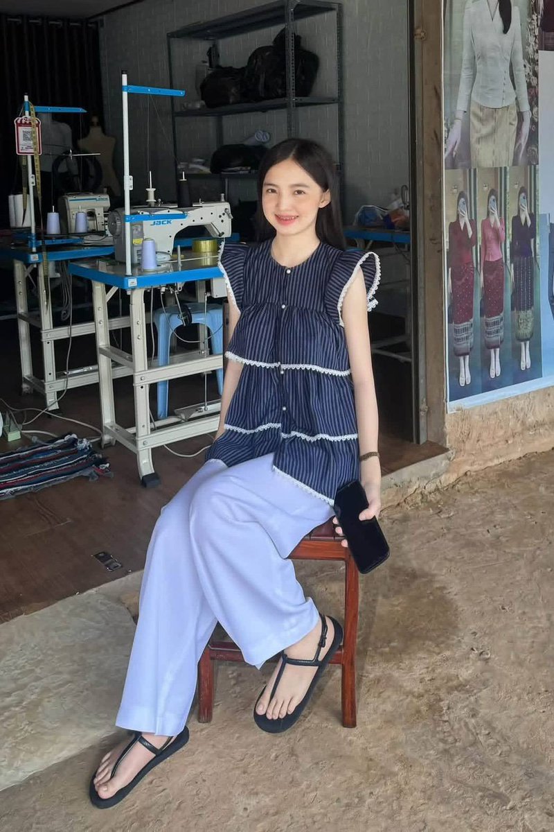 JonathonLazr9's tweet photo. 853✨"ตอนแรกก็ไม่เชื่อ จนกระทั่งลองใช้เอง... ไอเทมลับที่บิวตี้บล็อกเกอร์เกาหลีโหวตให้เป็นอันดับ 1!" 💖 ครีมกันแดดเนื้อซูเฟล่ บางเบา คุมมันนาน 🌸🌟
600/1

🆔:    lee9937🪷🪷🌻🌻🌻🪷🪷

เพิ่มเพื่อน👇
https://t.co/bei4Qp5rCM

#รับงานขอนแก่น
รับงานขอนแก่น https://t.co/Fsb5yhWjUF
