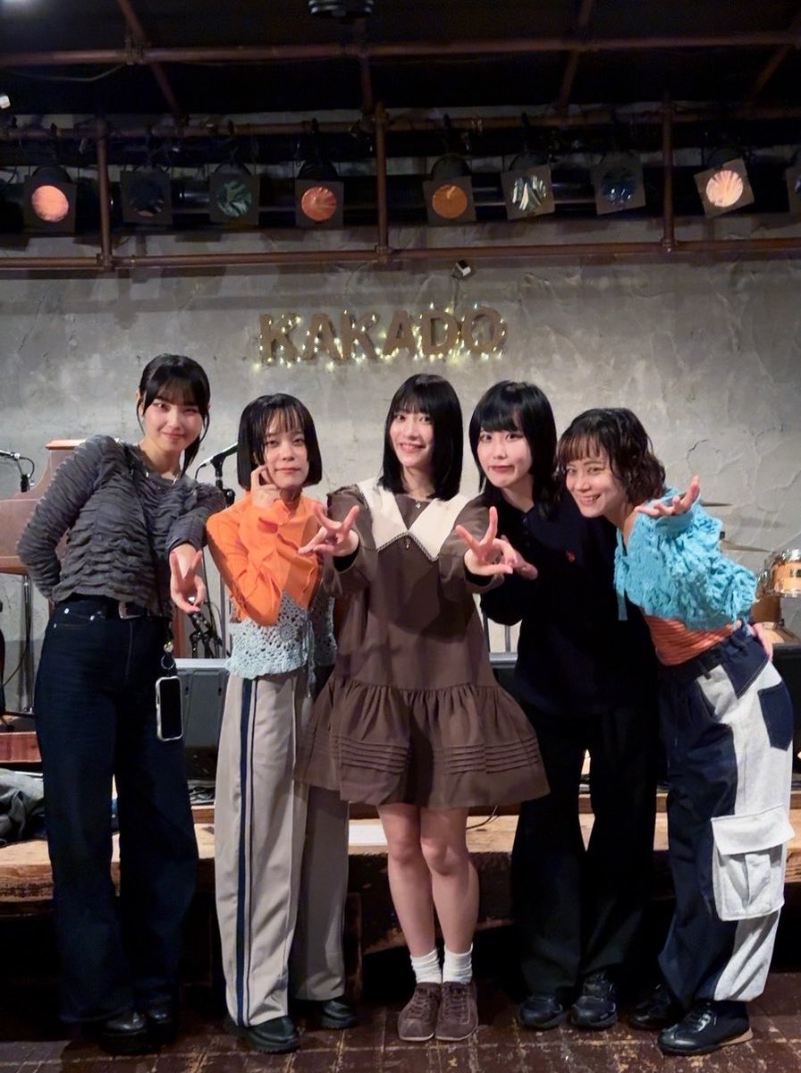 i_sayaka0710's tweet photo. 凪のひととき幸せのひととき~
たくさんの方々にお会いできて本当に
嬉しかった、安心できた
誘ってくれた瑠花ちゃんやAKIARIM㌠にも
特大感謝です皆さまありがとう（ ;  ; ）
総じてとてもすき、愛

9/29(水) セットリスト
⑴ five / 嵐 さん
⑵ 猫 / DISH// さん
⑶ ALL IS WELL / AKIARIM さん https://t.co/sTopocmyK1
