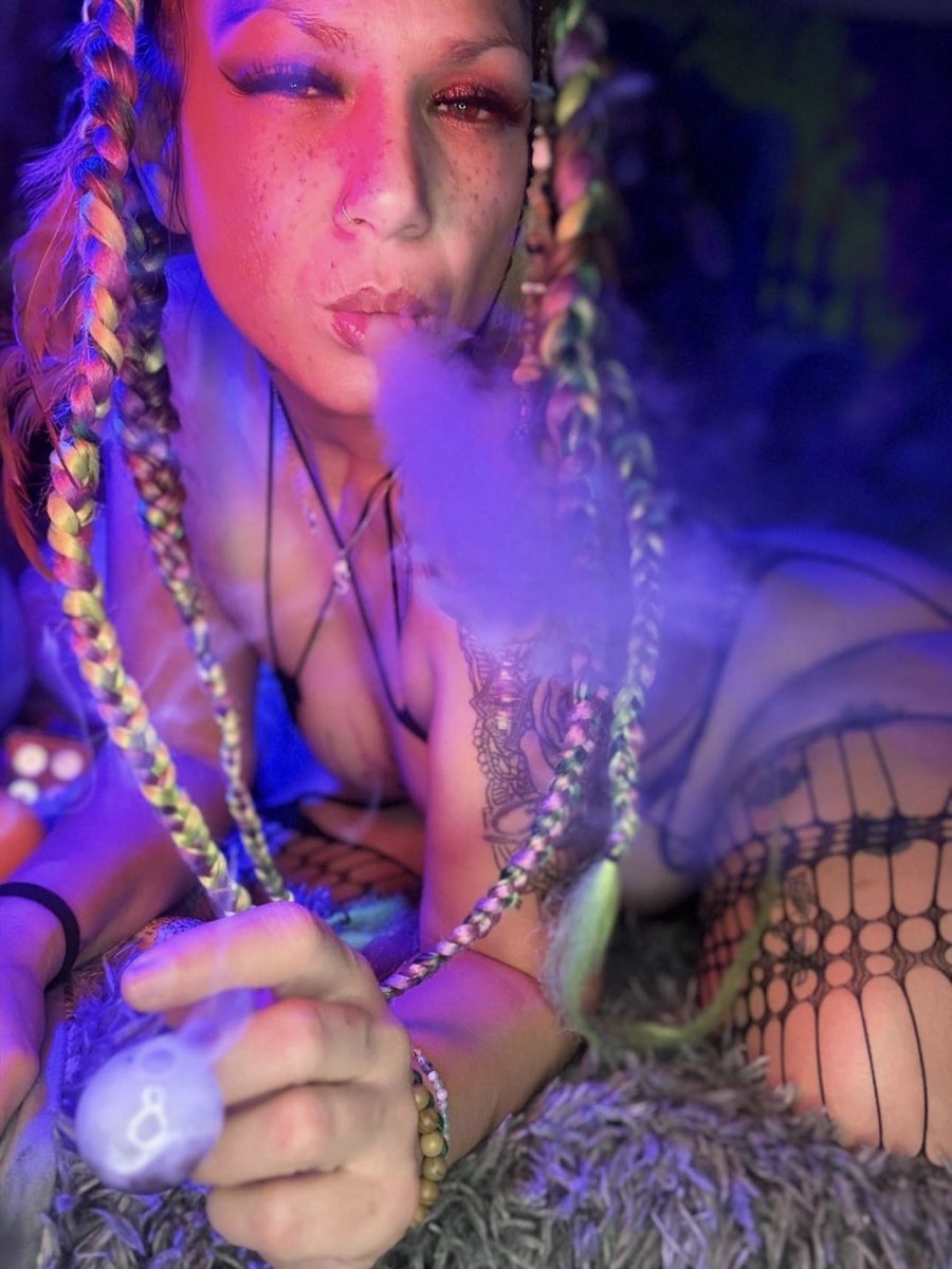 lucipnpgoddess's tweet photo. Solo clouds. https://t.co/P69Mvnxv7t