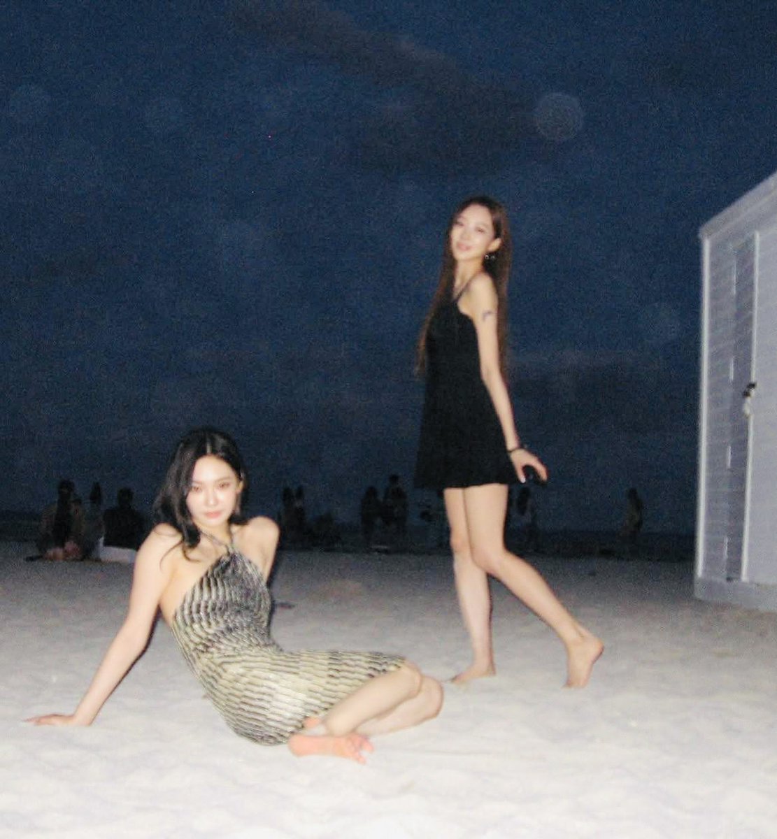 Ningnqng's tweet photo. (𝙜.𝙣),  𝘰𝘤𝘦𝘢𝘯 𝘨𝘪𝘳𝘭𝘴.  🌊 https://t.co/hqpsiYX5Jo