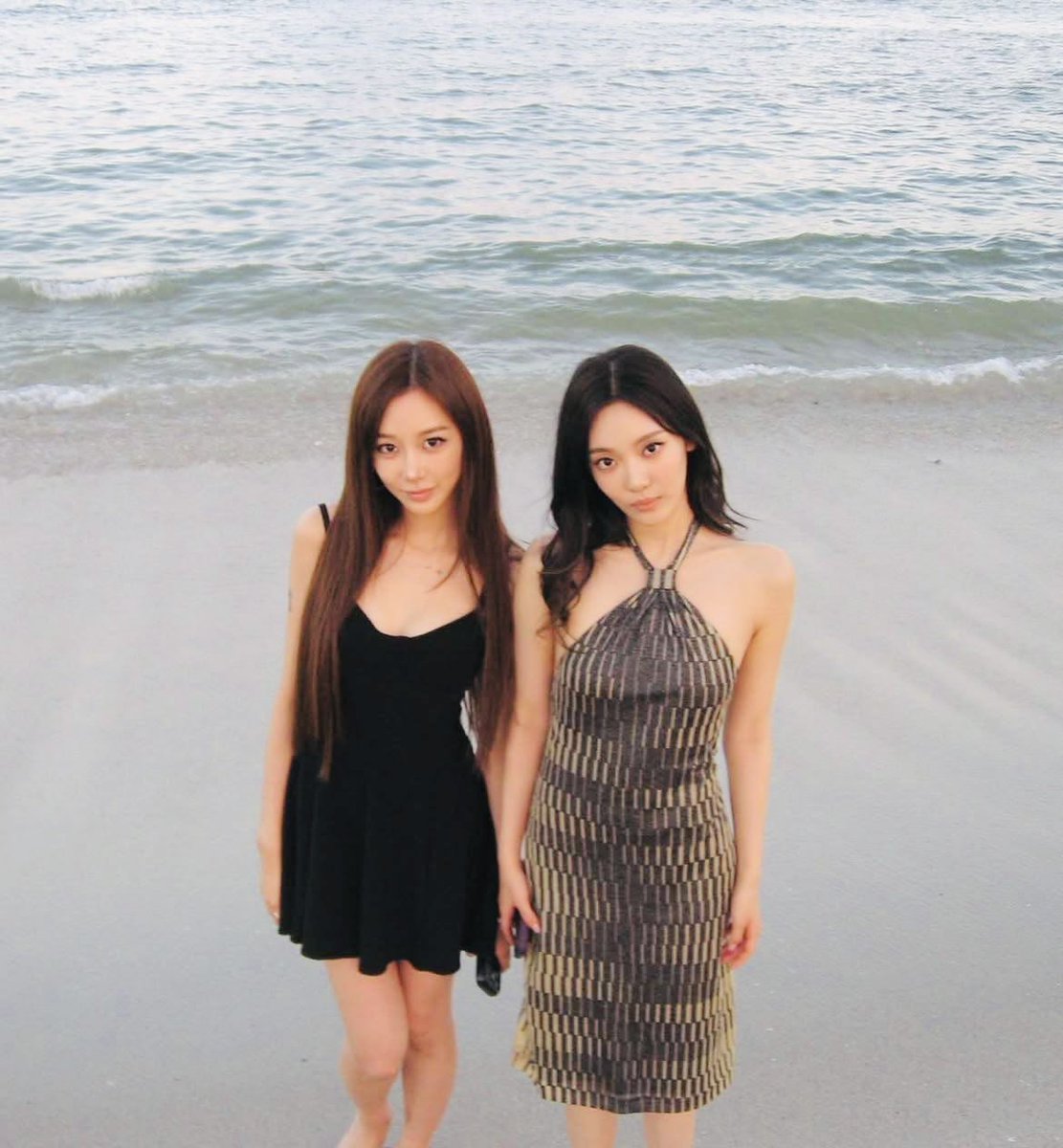 Ningnqng's tweet photo. (𝙜.𝙣),  𝘰𝘤𝘦𝘢𝘯 𝘨𝘪𝘳𝘭𝘴.  🌊 https://t.co/hqpsiYX5Jo