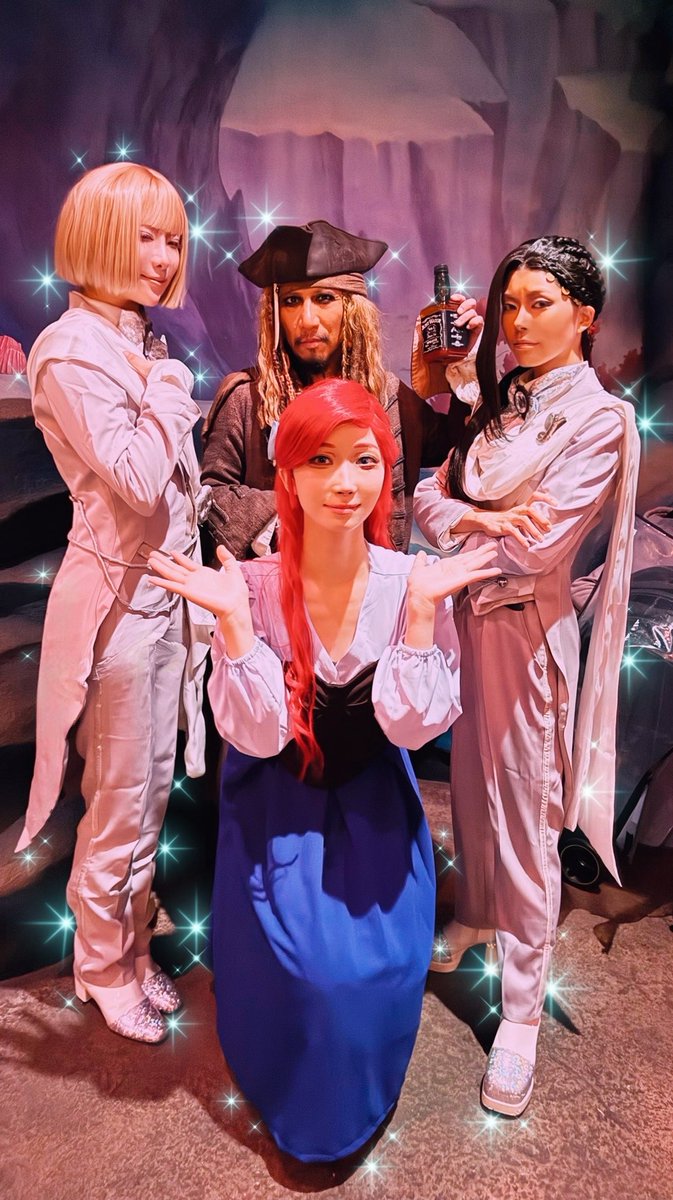 Captain_Robby's tweet photo. 9/26はマメラグで素敵なアリエル&ジャミル&ルークと一緒に撮っていただきました📸✨
ありがとうございました🙏

ビンタショットもお願いすればよかった🤣🫲💥🏴‍☠️

🧜‍♀️ アリエル｜はいじさん @_haiji_cos_ 
🐍 ジャミル｜ウエさん @3itsutaka 
🏹 ルーク　｜旭曙さん @akebonoasahi 
#Dハロ仮装　#Dハロ仮装2026