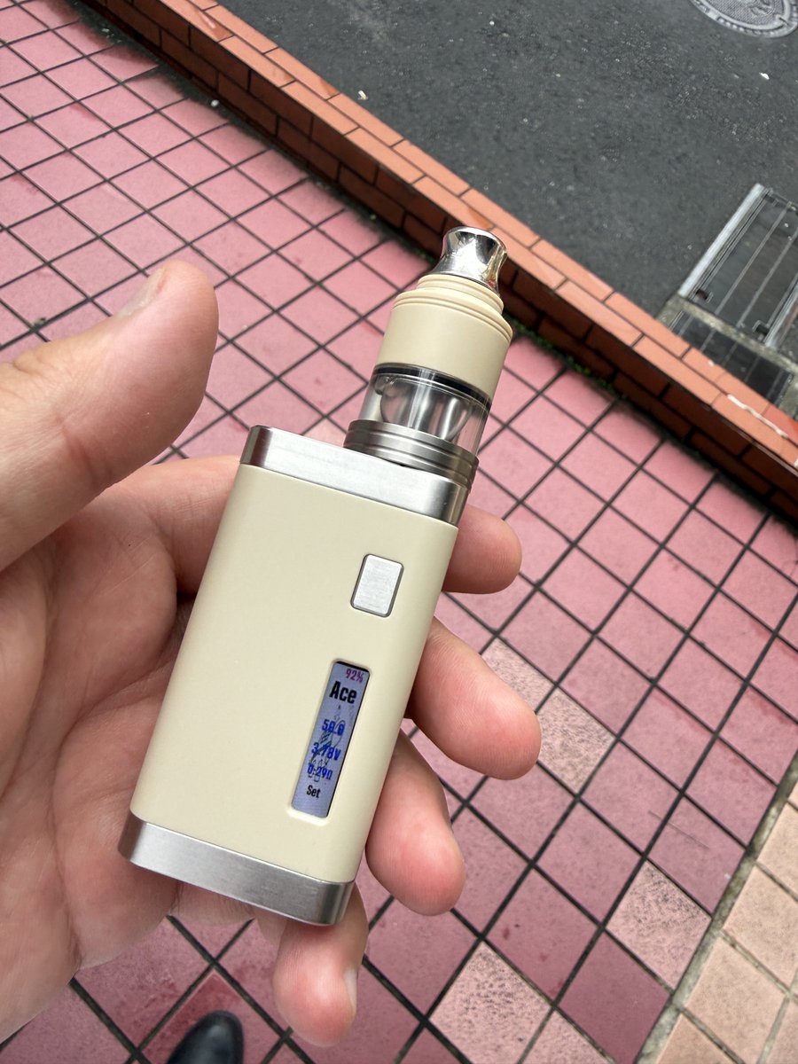 Noob_cat0124's tweet photo. 今日VAPE https://t.co/gdaTh7ARR9