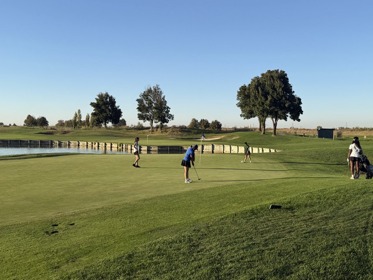 BCHSGirlsGolf's tweet photo. Bear Creek defeats Weston Ranch and Franklin today at The Reserve on “Senior Day.” Bruins improve to 11-1 in the SJAA.  
BC senior, Kaitlyn Davis, with today’s low round for Bear Creek at 51.  Weston Ranch sophomore, Isabelle Xiong, with today’s overall low round of 40. https://t.co/A5DWYQQzQO