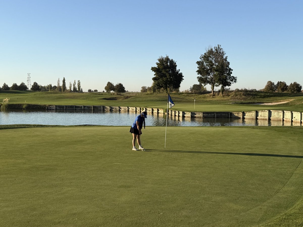 BCHSGirlsGolf's tweet photo. Bear Creek defeats Weston Ranch and Franklin today at The Reserve on “Senior Day.” Bruins improve to 11-1 in the SJAA.  
BC senior, Kaitlyn Davis, with today’s low round for Bear Creek at 51.  Weston Ranch sophomore, Isabelle Xiong, with today’s overall low round of 40. https://t.co/A5DWYQQzQO