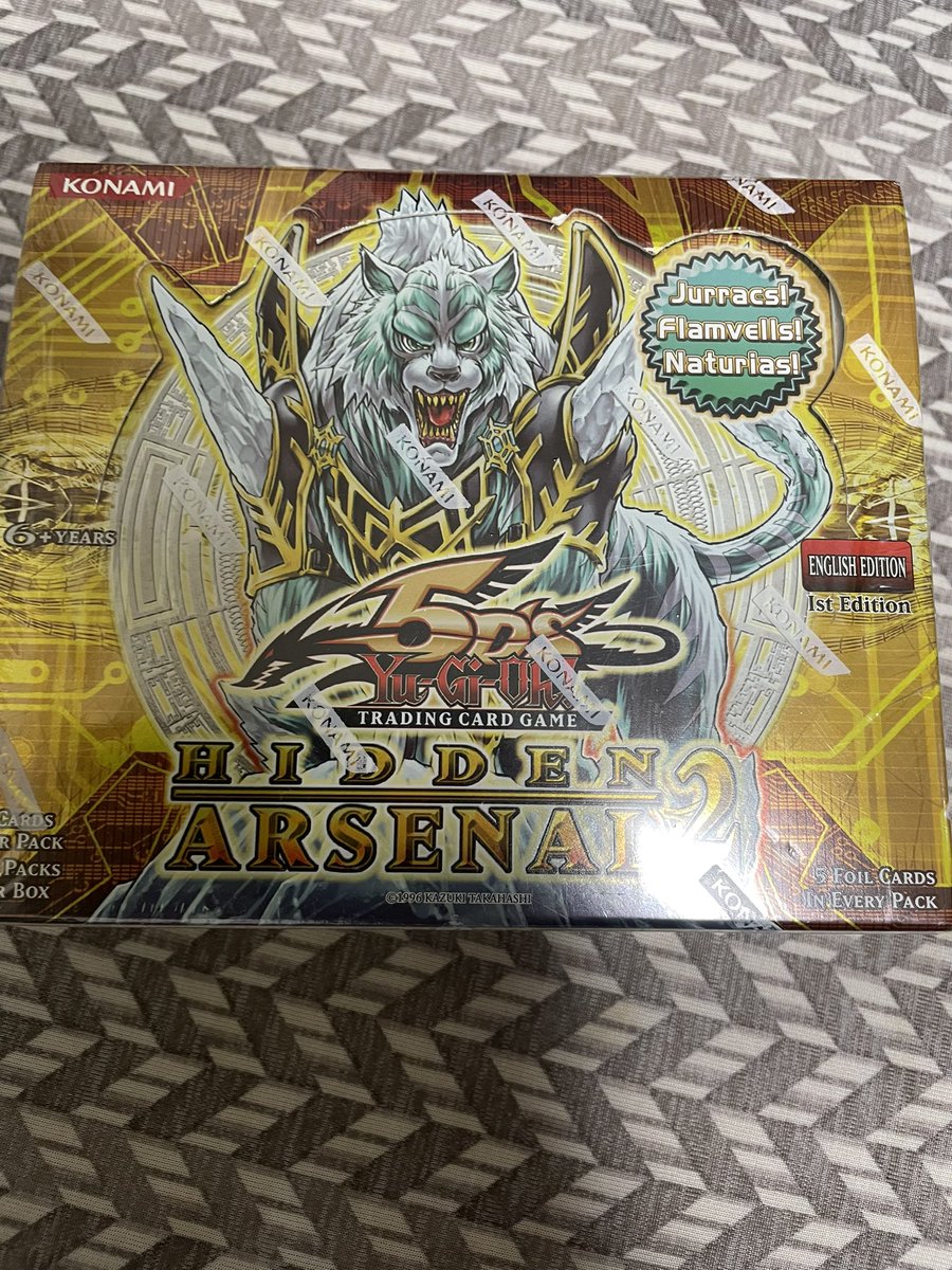 gusto_cup's tweet photo. 改めて第3回薫風杯の景品です！
優勝：Pvt.Workshop様デッキケース
第2位：HIDDENARSENAL 2 1BOX
第3位：HIDDEN ARSENAL specialedition 1BOX
第4位：スリーブ「ガスタのつむじ風」

予選1位通過：中国産 经典时光牌组

 #薫風杯

続きます… https://t.co/ZW59RdMk0r