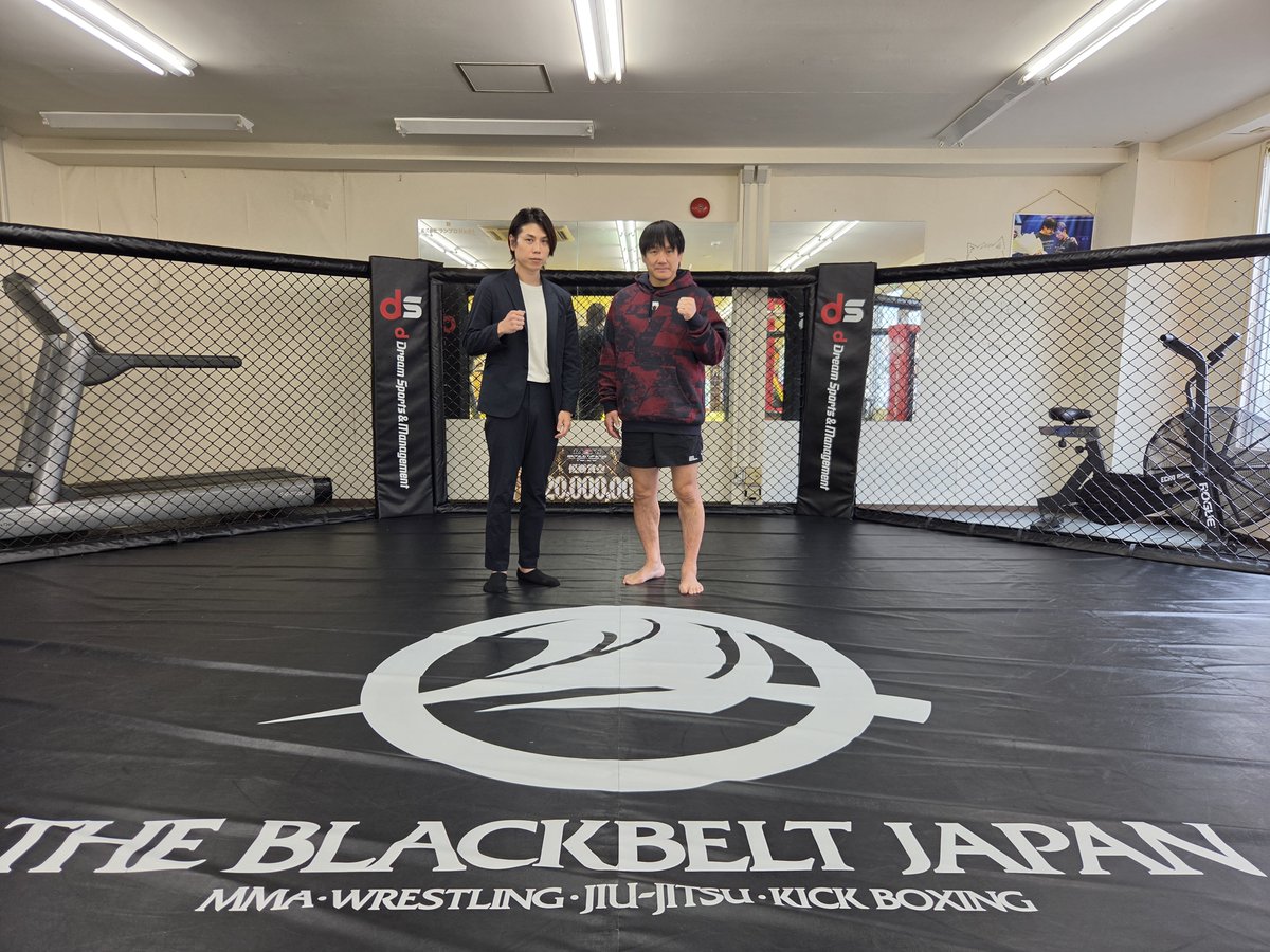 BODYMAKER_KANTO's tweet photo. 本日、THE BLACKBELT JAPAN 柏様お伺い致しました。代表の鶴屋様ご対応ありがとうございました。有名選手も多数輩出しております総合格闘技のジムになります。https://t.co/i9IdWrHlOq
今後とも宜しくお願い致します。
#bodymaker #格闘技 #総合格闘技 #筋トレ https://t.co/s7YofEFSFs