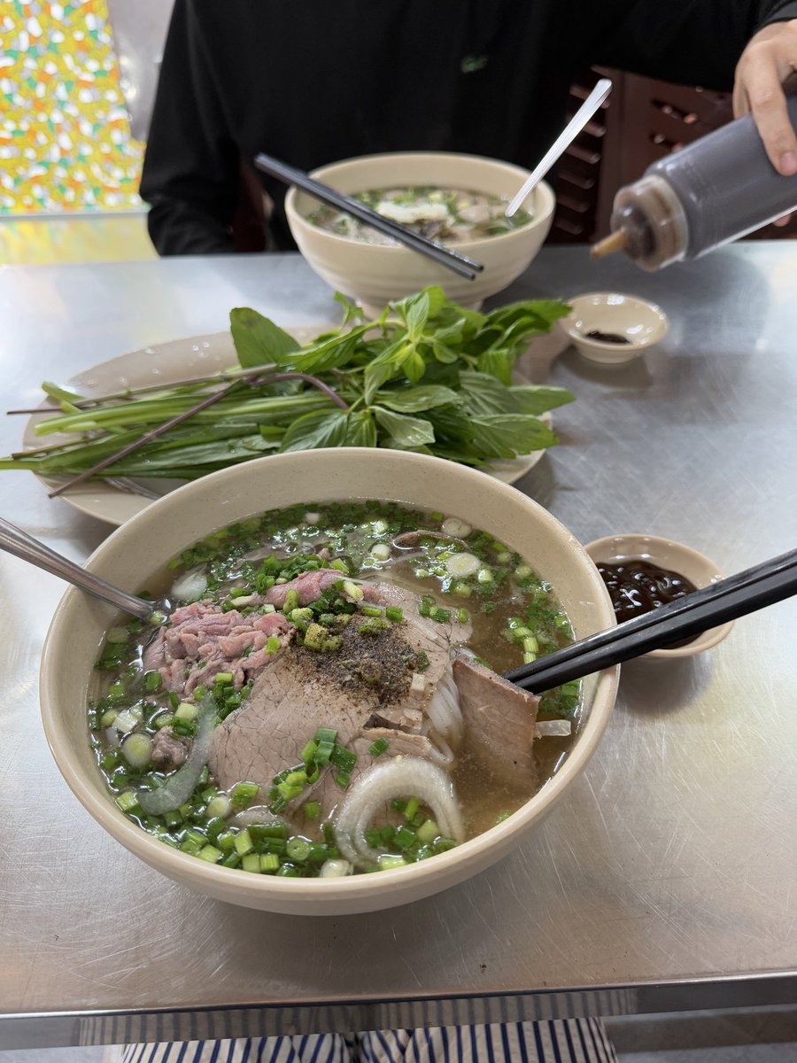 binnad1808's tweet photo. nay ra đồng muộn 🥲 https://t.co/CFTQfdUg5F