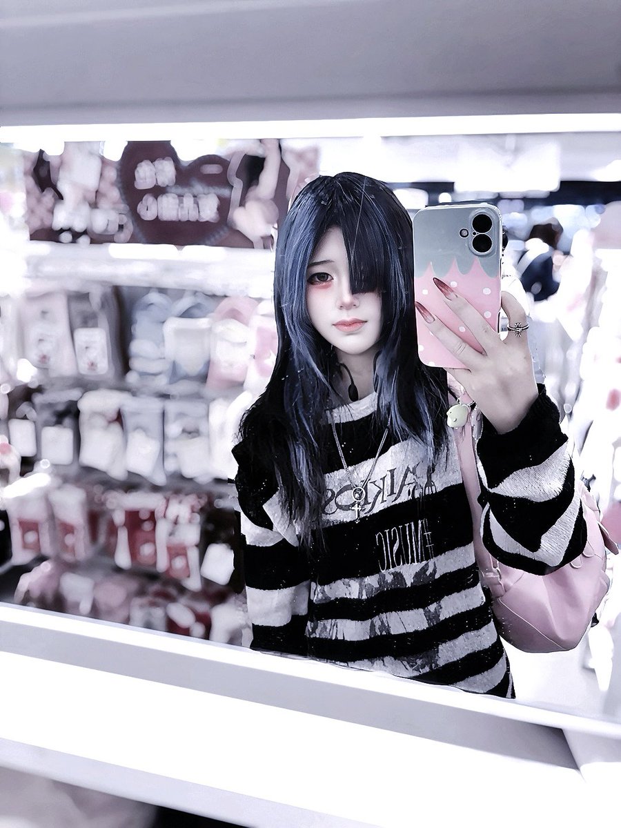 sorisu088's tweet photo. いちご🍓 #自撮り界隈 #雰囲気界隈 https://t.co/hk0ypd5DtU