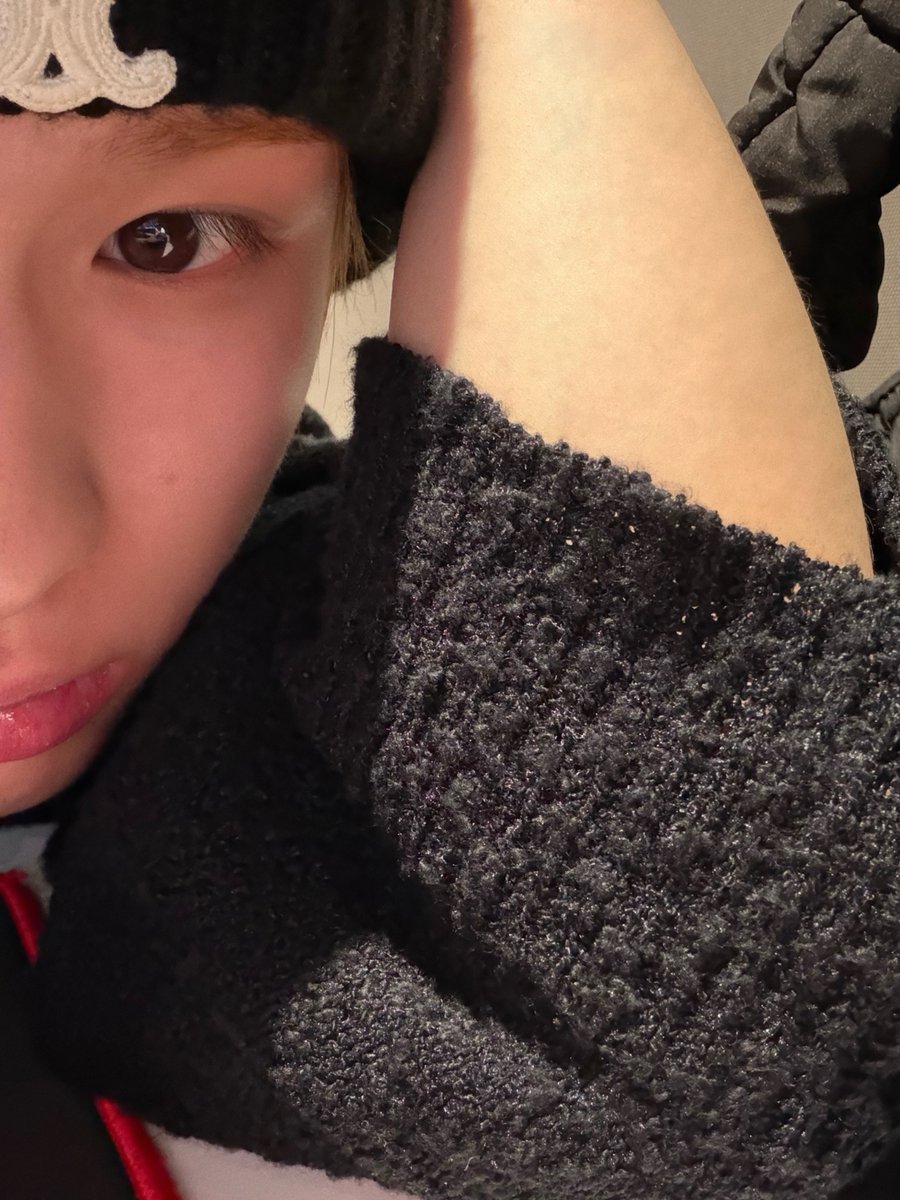 luckytobeluved's tweet photo. 코염둥이의 계절이 온다 https://t.co/x10htiMQ9I