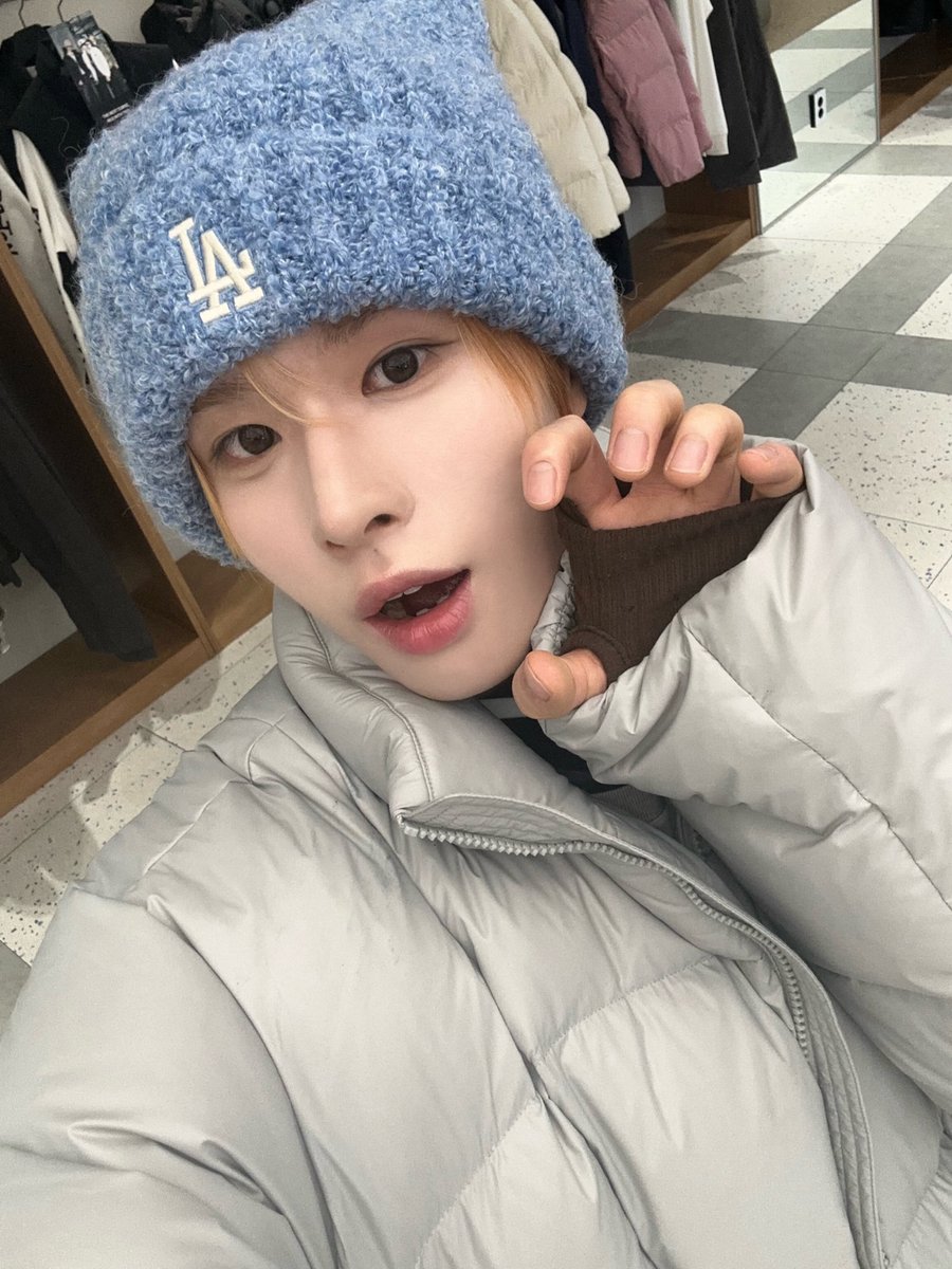 luckytobeluved's tweet photo. 코염둥이의 계절이 온다 https://t.co/x10htiMQ9I