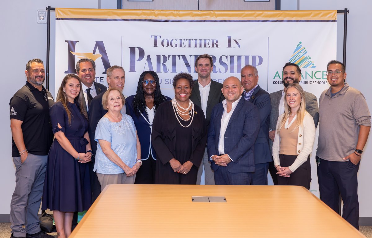 CalStateLA's tweet photo. #CalStateLA and Alliance College-Ready Public Schools are teaming up to strengthen college pathways for Los Angeles students. 🎓

The new partnership will help identify student needs earlier and expand support for Alliance graduates attending Cal State LA. https://t.co/Azjm4Gclh4