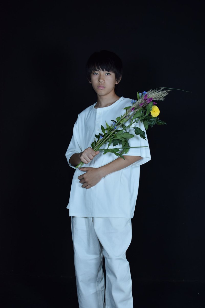 pnf83292's tweet photo. 2026.9.27💐
スタジオ（リク撮）②

神子拓豊
@kyamikyaminn 

今回は作品っぽくて個人的には大満足。
いつものナチュラルな感じも好きだけど🫶

#男の子モデル
#イケメン
#秋 https://t.co/j4ZNheMDir