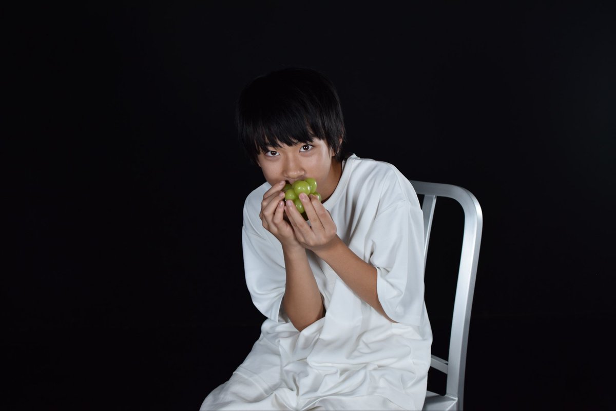 pnf83292's tweet photo. 2026.9.27💐
スタジオ（リク撮）②

神子拓豊
@kyamikyaminn 

今回は作品っぽくて個人的には大満足。
いつものナチュラルな感じも好きだけど🫶

#男の子モデル
#イケメン
#秋 https://t.co/j4ZNheMDir