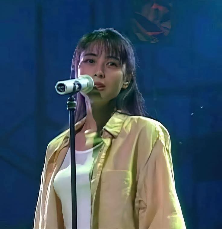 honda5252's tweet photo. 坂井泉水さん😀日本の素晴らしい・女性シンガーソングライターでした🌕 https://t.co/FnvvlhLEnz