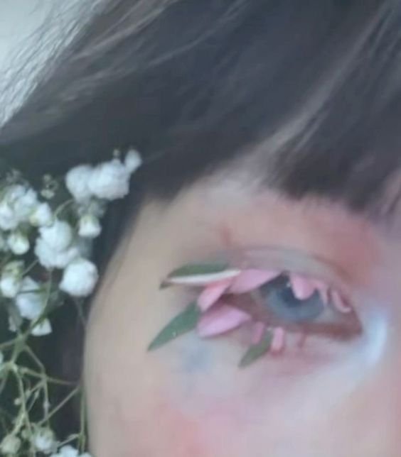 lilacgleam_en7's tweet photo. ꒷꒦　❤︎𝒕𝒂𝒈 𝒈𝒂𝒎𝒆ᡣ𐭩⋆༄˖°     

ᴛʜɪs          ᴏʀ          ᴛʜᴀᴛ

Feather eye🪶        ᴏʀ             Petal eye🌸

○☆Answer with tagss○☆~

BELIFT END EXTREME SCHEDULING
​#ENHYPEN_DeservesProperRest
#BoycottHYBE_HumanityOverProfit https://t.co/zgAERvsdhb