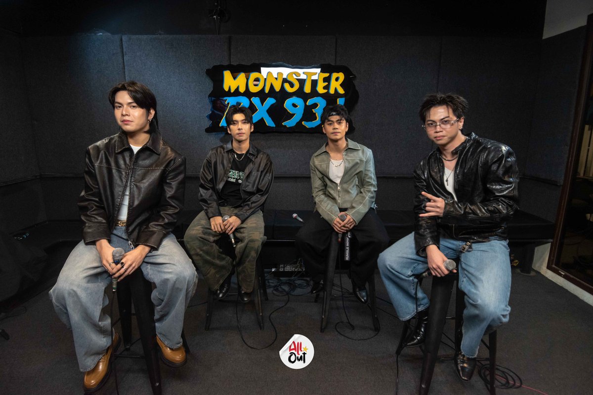 RX931's tweet photo. WRIVE was back on #AllOut and got the whole Monster booth dancing with their new music! 🎶🕺🏻 #WRIVEGoesAllOut

Watch their full interview on the #RX931 livestream channels 📺 #IAmAMonster https://t.co/jsI0z78w2B