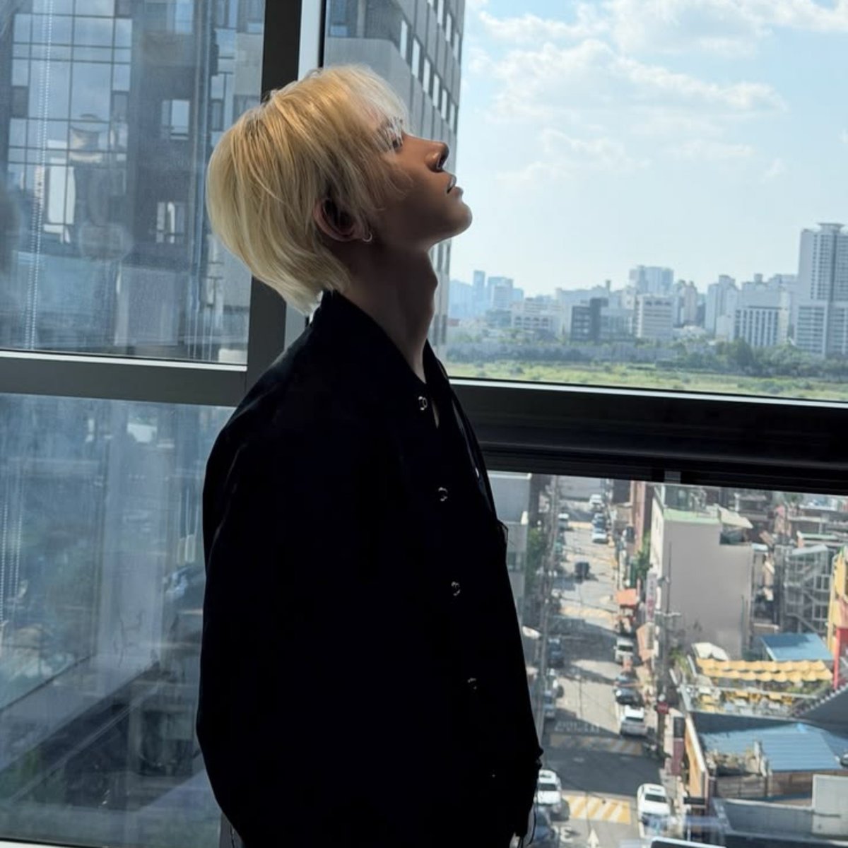 KikitaFudida's tweet photo. "Moreno"
Uma #EvanSang au onde:
Heeseung se envolve com Sangwon achando que vai fazer o garoto de bobo, mas acaba sendo o exato oposto, disposto a superar, ele começa a se envolver com várias pessoas, mas nenhuma delas é Sangwon. https://t.co/jGCf4jFUiG